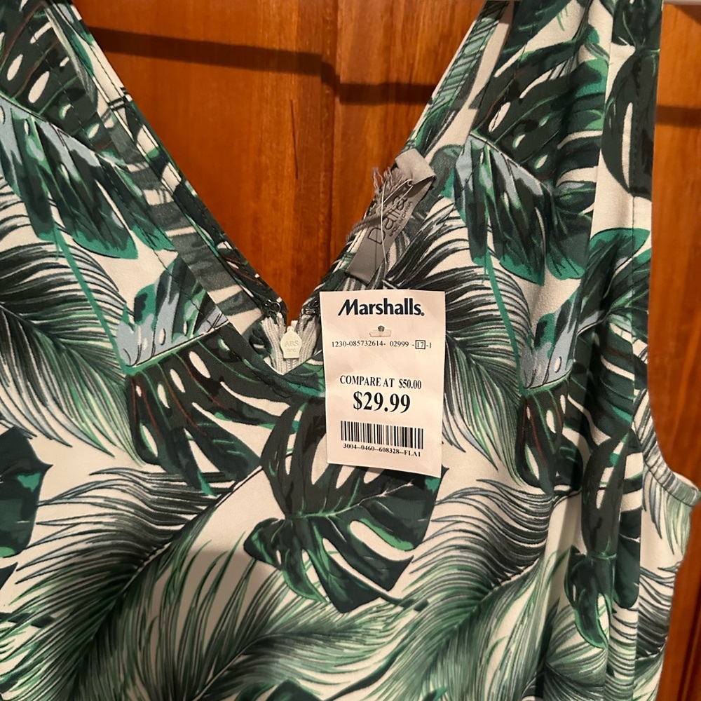 NWT floral jumpsuit - Picture 6 of 7